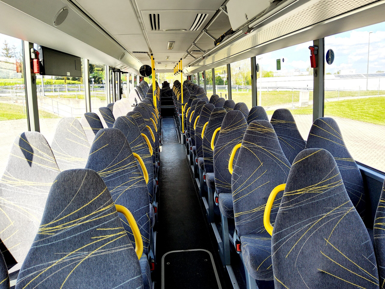 Mercedes Benz O 550 Integro L 65 Sitze / 360 PS-Euro 6 / Lift / Automatik - Helyközi busz: 5 kép. Mercedes Benz O 550 Integro L 65 Sitze / 360 PS-Euro 6 / Lift / Automatik - Helyközi busz: 5 kép.