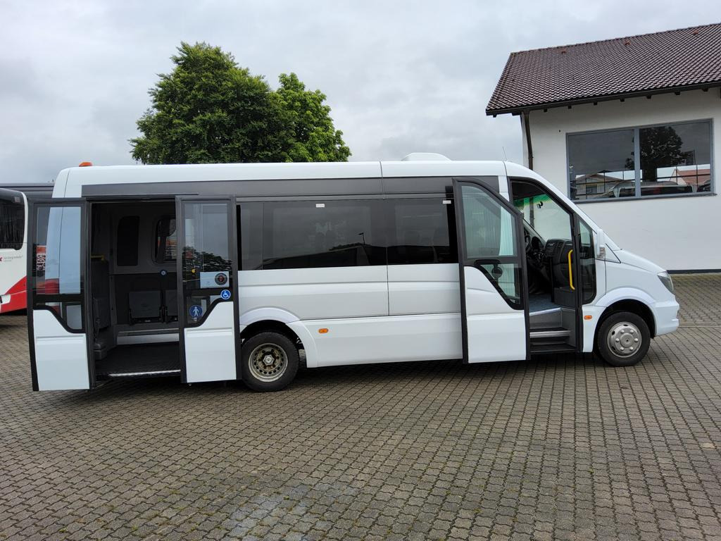 Mercedes Benz Sprinter City Niederflur 906BB50 Tauschmotor!! / 6 Gang / Klima - Minibusz, Kisbusz: 5 kép. Mercedes Benz Sprinter City Niederflur 906BB50 Tauschmotor!! / 6 Gang / Klima - Minibusz, Kisbusz: 5 kép.