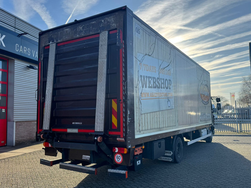 DAF LF 220 - Dobozos felépítményű teherautó: 4 kép. DAF LF 220 - Dobozos felépítményű teherautó: 4 kép.