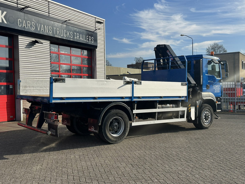 MAN TGM 18-290 4x4 Kraan met Open laadbak HMF Kraan 13 T - Darus autó: 4 kép. MAN TGM 18-290 4x4 Kraan met Open laadbak HMF Kraan 13 T - Darus autó: 4 kép.