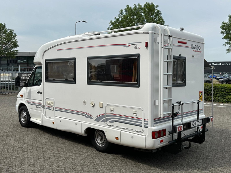Mercedes-Benz Rapido - Integrált lakóautó: 3 kép. Mercedes-Benz Rapido - Integrált lakóautó: 3 kép.