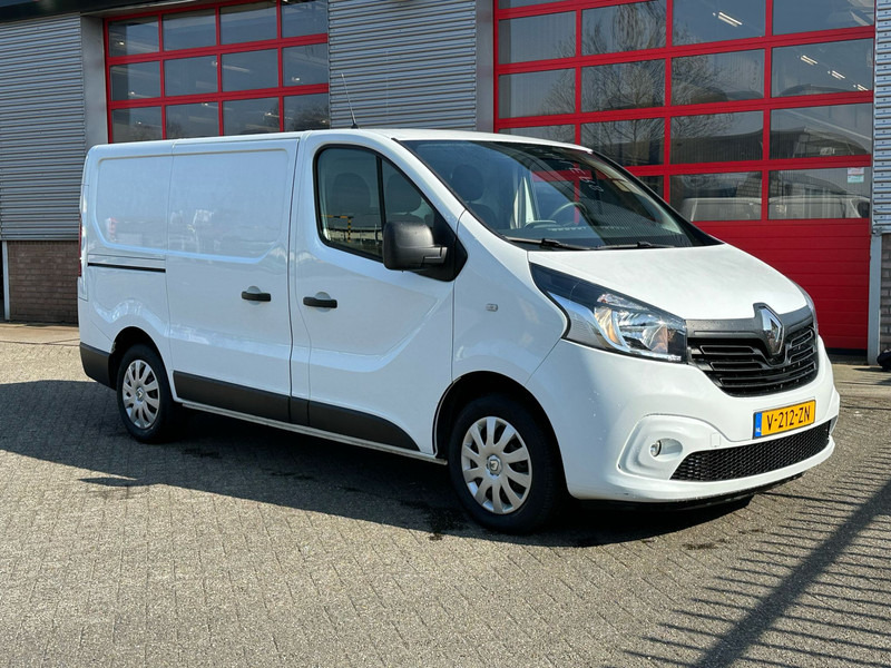 Renault Trafic 1.6 dCi T27 - Kis furgon: 1 kép. Renault Trafic 1.6 dCi T27 - Kis furgon: 1 kép.