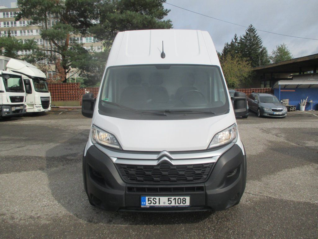 Citroën Jumper 2,2 , L4H3 - Kis furgon: 2 kép. Citroën Jumper 2,2 , L4H3 - Kis furgon: 2 kép.