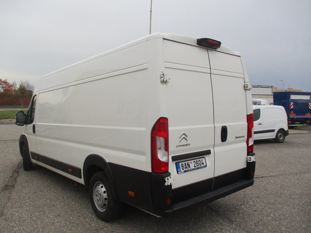 Citroën Jumper L4H2 - Furgon: 5 kép. Citroën Jumper L4H2 - Furgon: 5 kép.