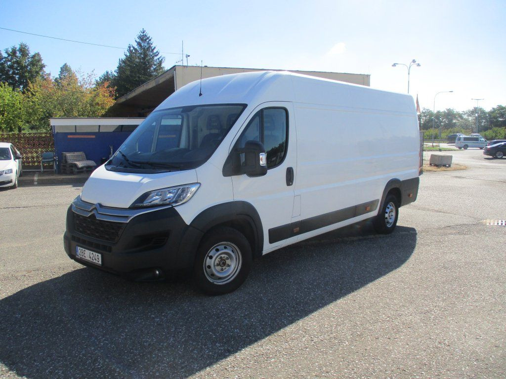 Citroën Jumper L4H2 - Furgon: 3 kép. Citroën Jumper L4H2 - Furgon: 3 kép.