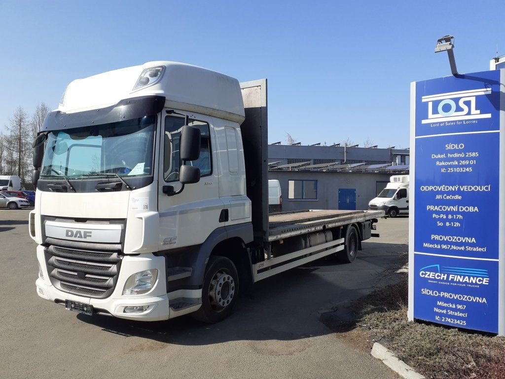 DAF CF320 EURO 6 - Platós teherautó: 1 kép. DAF CF320 EURO 6 - Platós teherautó: 1 kép.