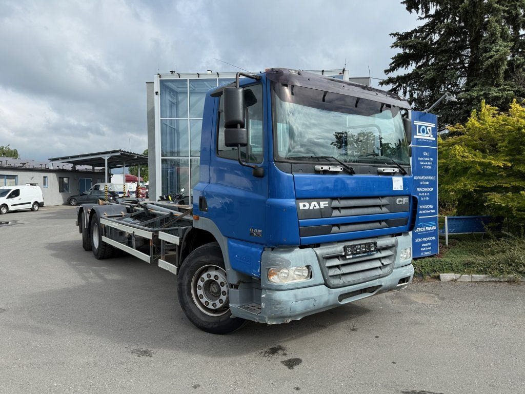 DAF CF85.380 6x2 EURO 3 - Horgos rakodó teherautó: 4 kép. DAF CF85.380 6x2 EURO 3 - Horgos rakodó teherautó: 4 kép.