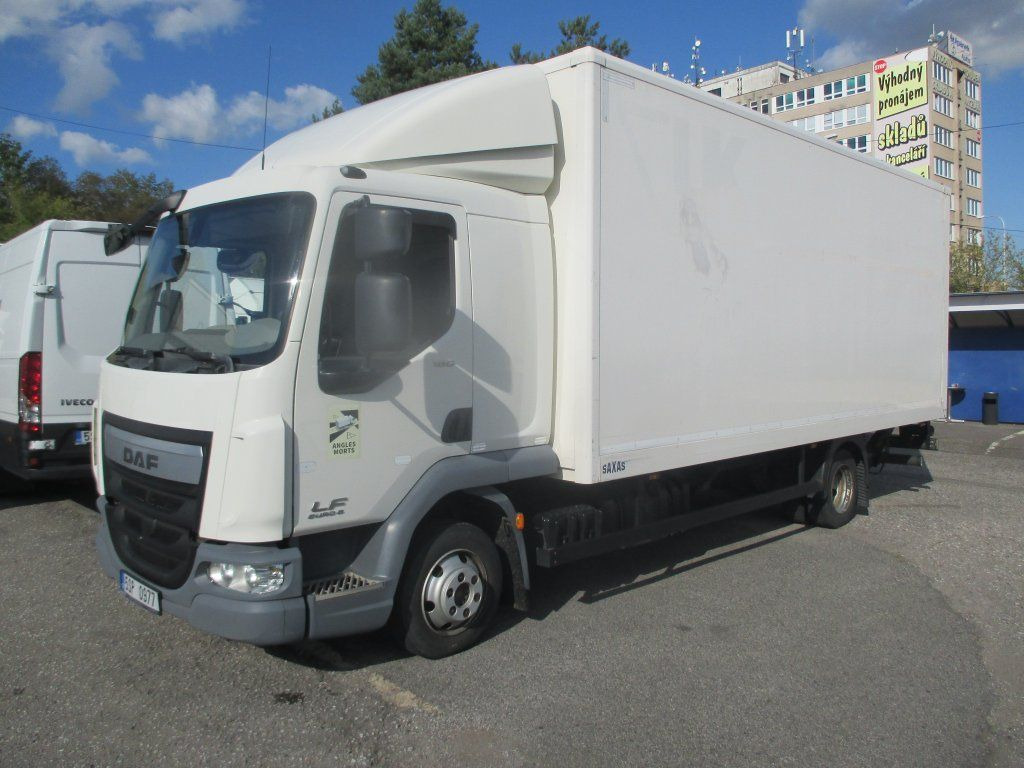 DAF LF 180 mit LBW - Dobozos kisteherautó: 1 kép. DAF LF 180 mit LBW - Dobozos kisteherautó: 1 kép.