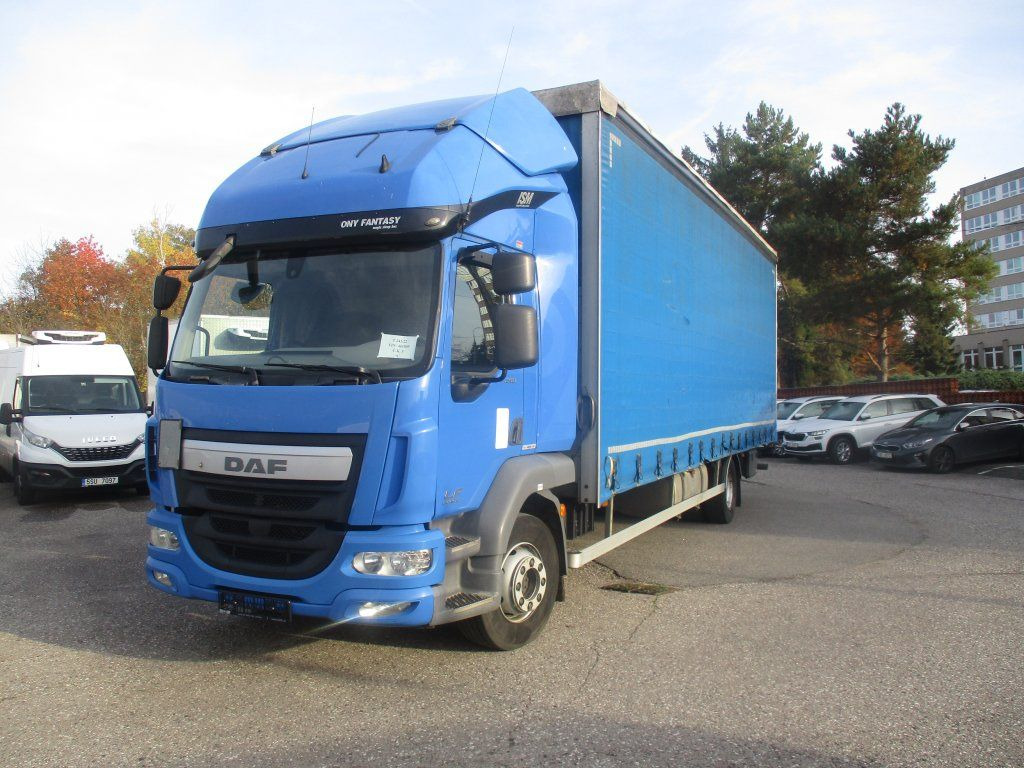 DAF LF 290 FA - Platós teherautó: 1 kép. DAF LF 290 FA - Platós teherautó: 1 kép.