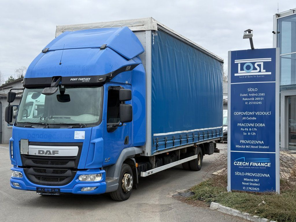 DAF LF220 EURO 6 - Ponyvás teherautó: 1 kép. DAF LF220 EURO 6 - Ponyvás teherautó: 1 kép.