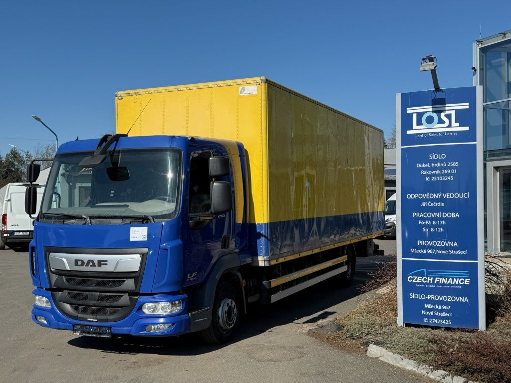 DAF LF250 EURO 6 - Dobozos felépítményű teherautó: 1 kép. DAF LF250 EURO 6 - Dobozos felépítményű teherautó: 1 kép.
