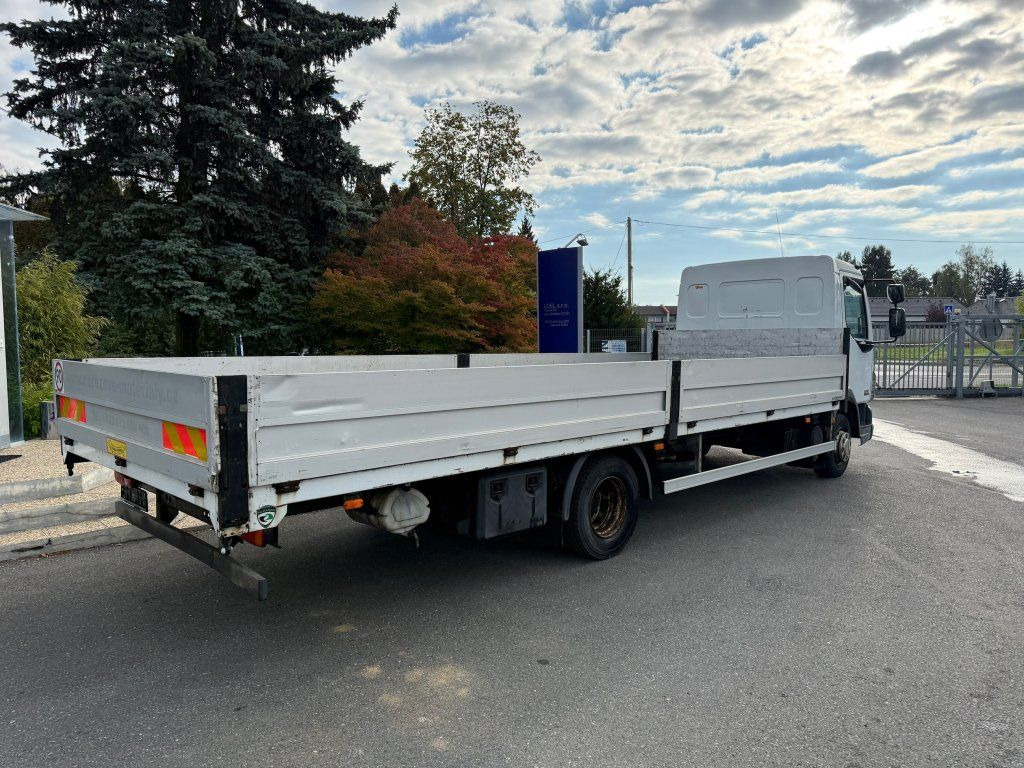 DAF LF45.220 EURO 5 - Platós teherautó: 5 kép. DAF LF45.220 EURO 5 - Platós teherautó: 5 kép.