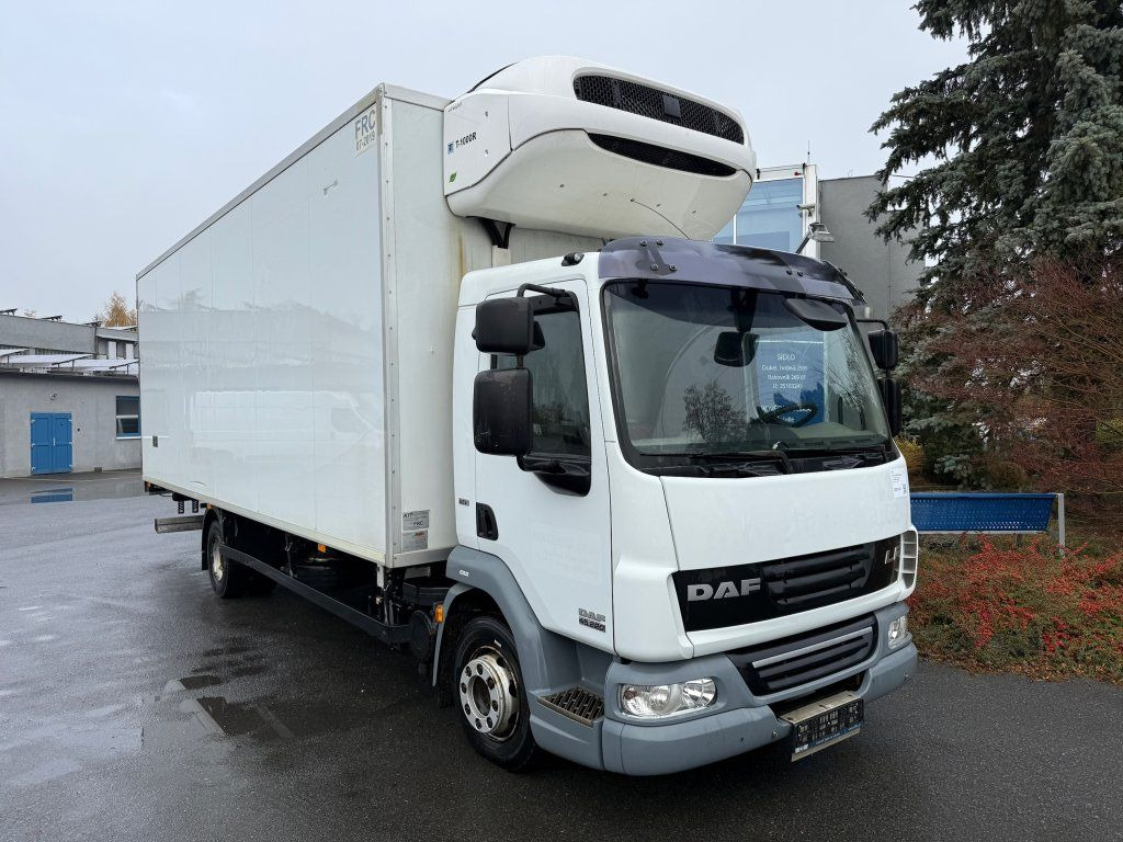 DAF LF45.220 EURO 5 ThermoKing NOT WORKING - Hűtős teherautó: 2 kép. DAF LF45.220 EURO 5 ThermoKing NOT WORKING - Hűtős teherautó: 2 kép.
