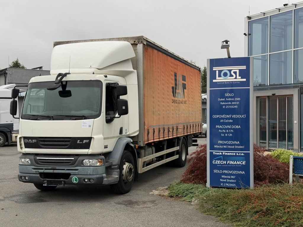 DAF LF55.250 EURO 4 - Ponyvás teherautó: 1 kép. DAF LF55.250 EURO 4 - Ponyvás teherautó: 1 kép.