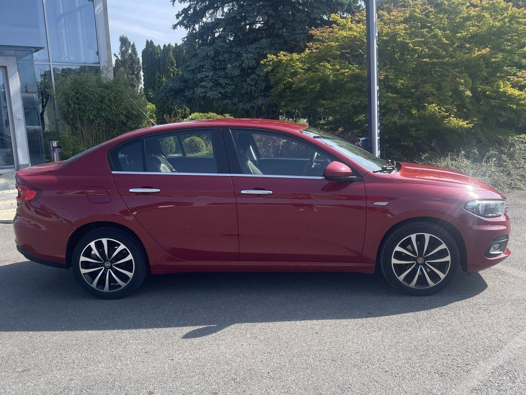 Fiat 1.4 16V 70 kW - Autó: 5 kép. Fiat 1.4 16V 70 kW - Autó: 5 kép.