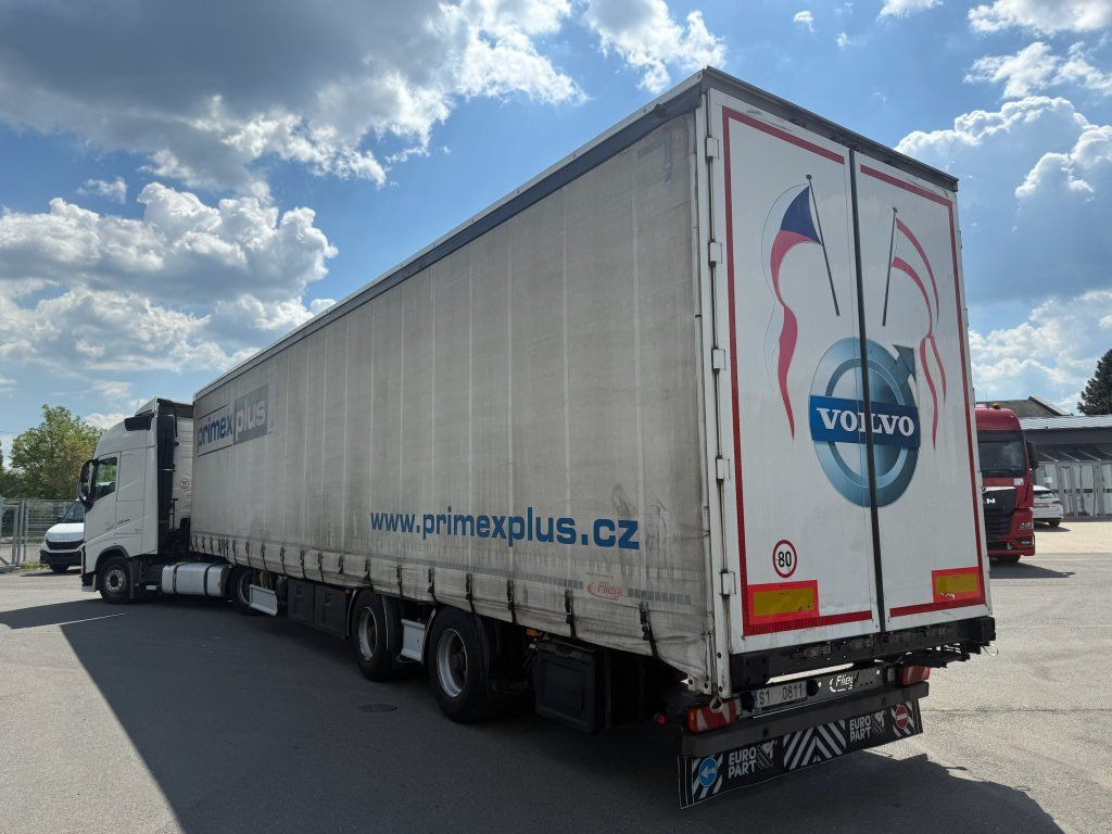 Fliegl MEGA/lowdeck 2xAchsen - Ponyvás félpótkocsi: 4 kép. Fliegl MEGA/lowdeck 2xAchsen - Ponyvás félpótkocsi: 4 kép.