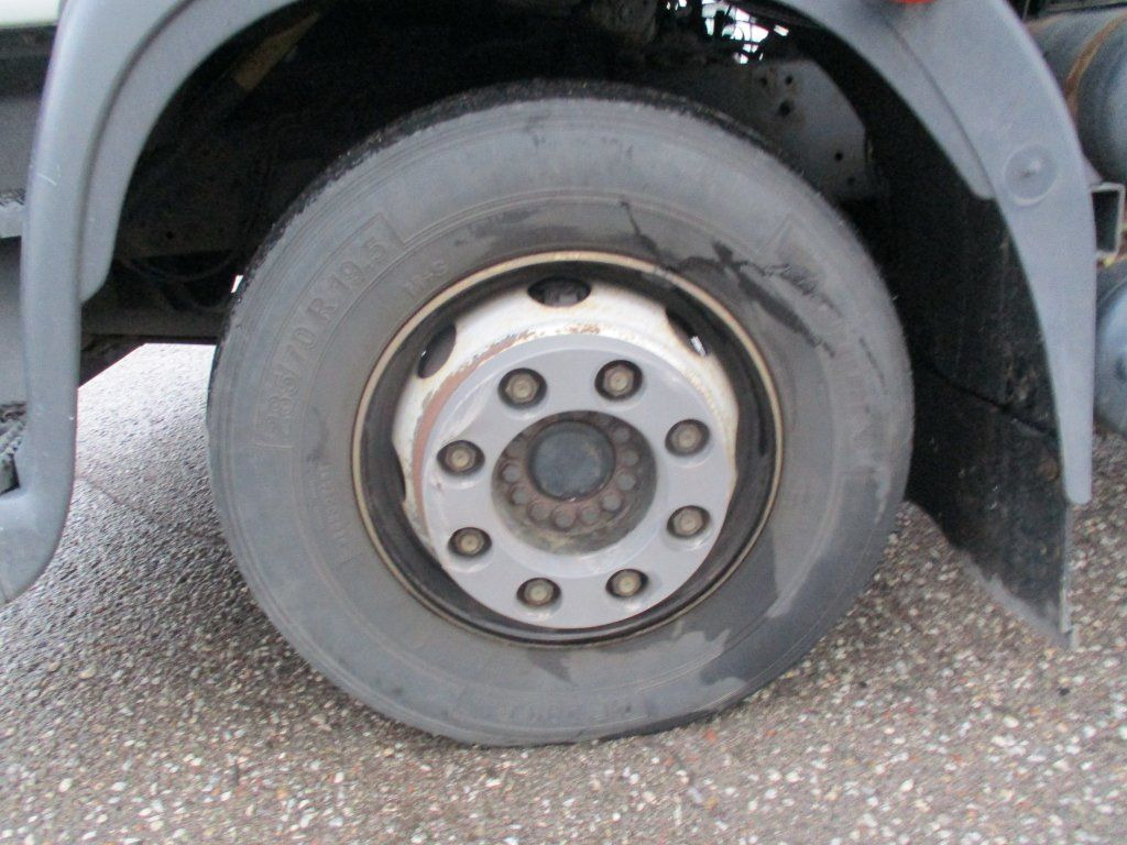 Iveco  140E22 lízing Iveco  140E22: 9 kép.