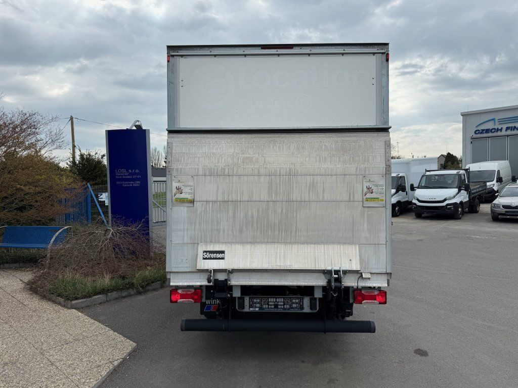 Iveco 35C16 Daily 3,0l - Dobozos kisteherautó: 5 kép. Iveco 35C16 Daily 3,0l - Dobozos kisteherautó: 5 kép.
