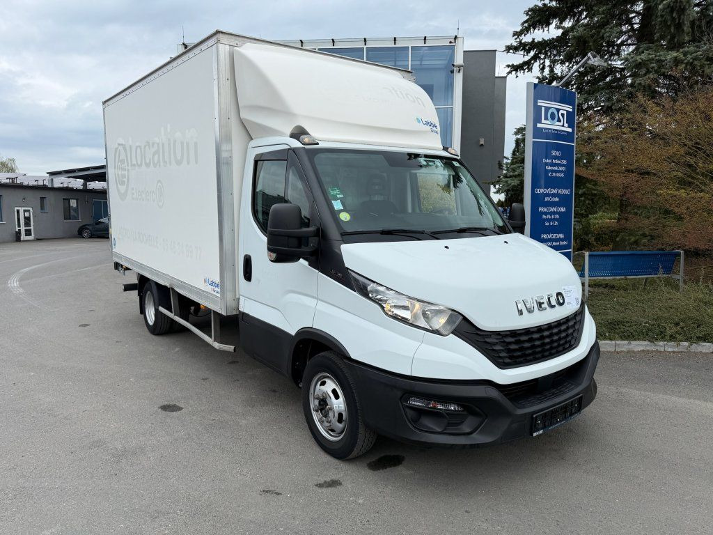 Iveco 35C16 Daily 3,0l - Dobozos kisteherautó: 1 kép. Iveco 35C16 Daily 3,0l - Dobozos kisteherautó: 1 kép.