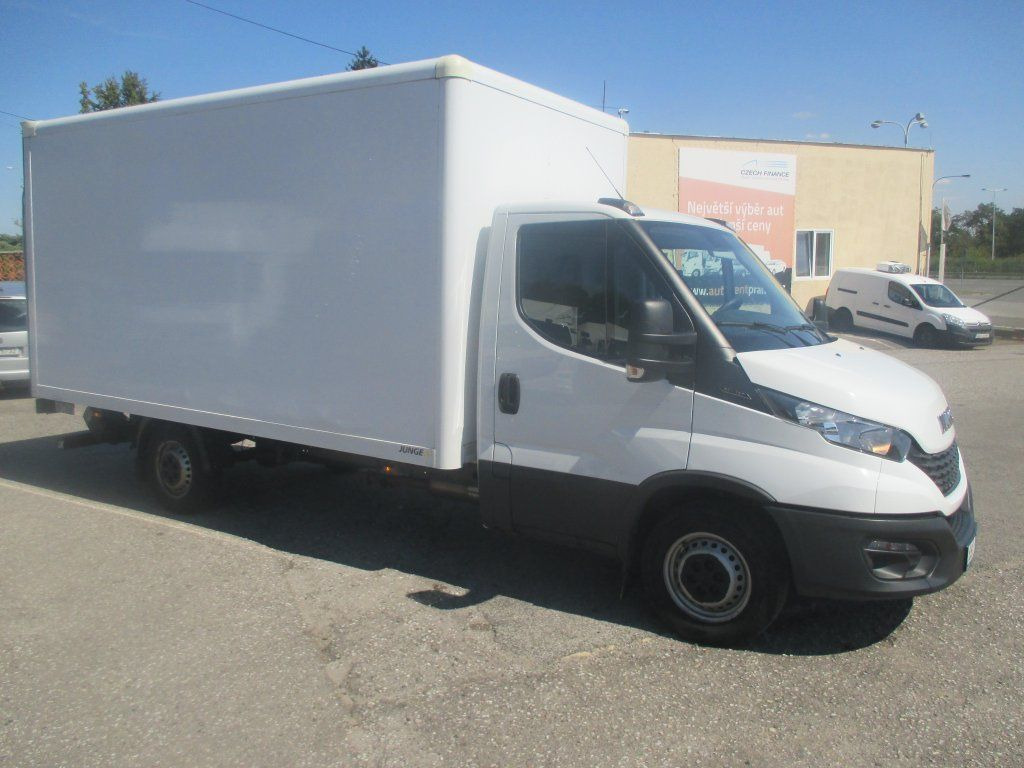 Iveco 35S16 Daily EURO 6 - Furgon: 2 kép. Iveco 35S16 Daily EURO 6 - Furgon: 2 kép.