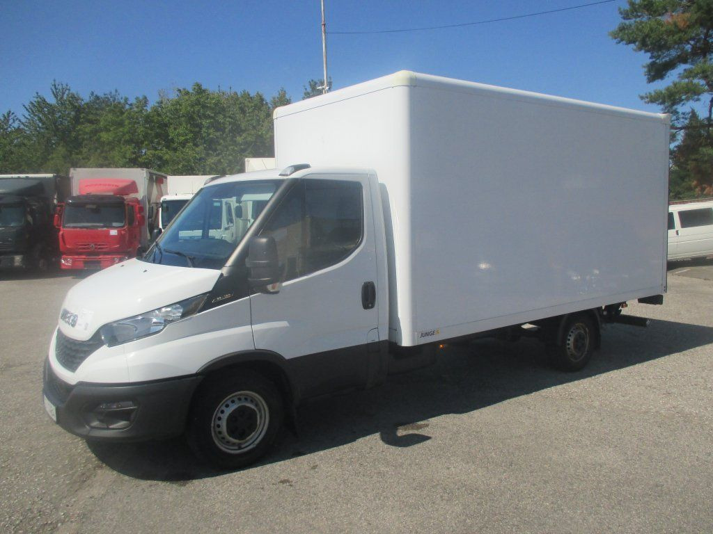 Iveco 35S16 Daily EURO 6 - Furgon: 1 kép. Iveco 35S16 Daily EURO 6 - Furgon: 1 kép.