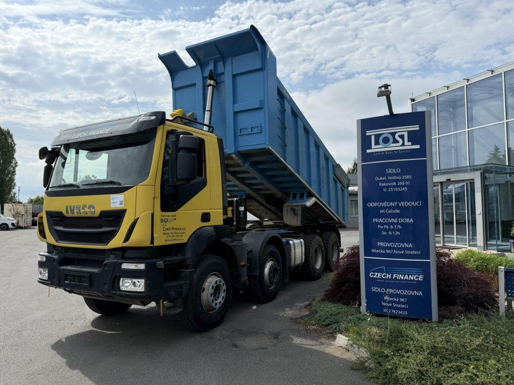 Iveco 410T50 8x4 S1 EURO 6 - Billenőplatós teherautó: 1 kép. Iveco 410T50 8x4 S1 EURO 6 - Billenőplatós teherautó: 1 kép.