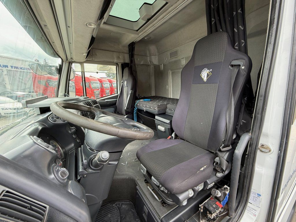 Iveco AS190E45 Stralis S3 EEV lízing Iveco AS190E45 Stralis S3 EEV: 17 kép.