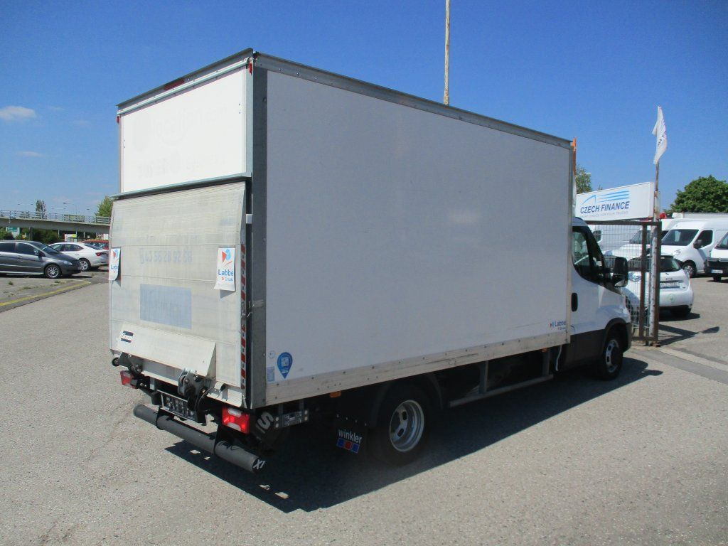 Iveco Daily 35C16 3.0 - Dobozos kisteherautó: 5 kép. Iveco Daily 35C16 3.0 - Dobozos kisteherautó: 5 kép.