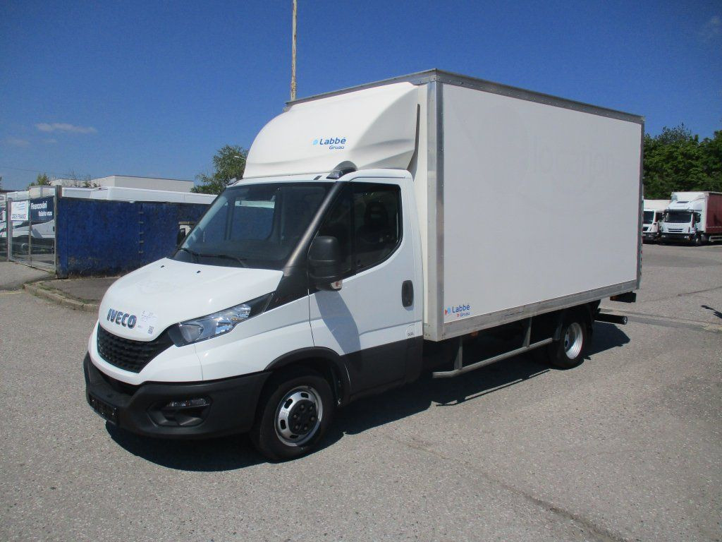 Iveco Daily 35C16 3.0 - Dobozos kisteherautó: 1 kép. Iveco Daily 35C16 3.0 - Dobozos kisteherautó: 1 kép.