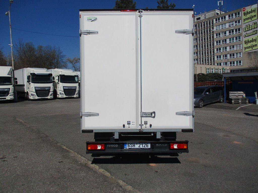 Új Hűtős kisteherautó Iveco Daily 35C16: 6 kép.