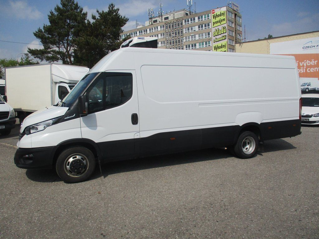 Iveco Daily 35C16 - Hűtős kisteherautó: 5 kép. Iveco Daily 35C16 - Hűtős kisteherautó: 5 kép.