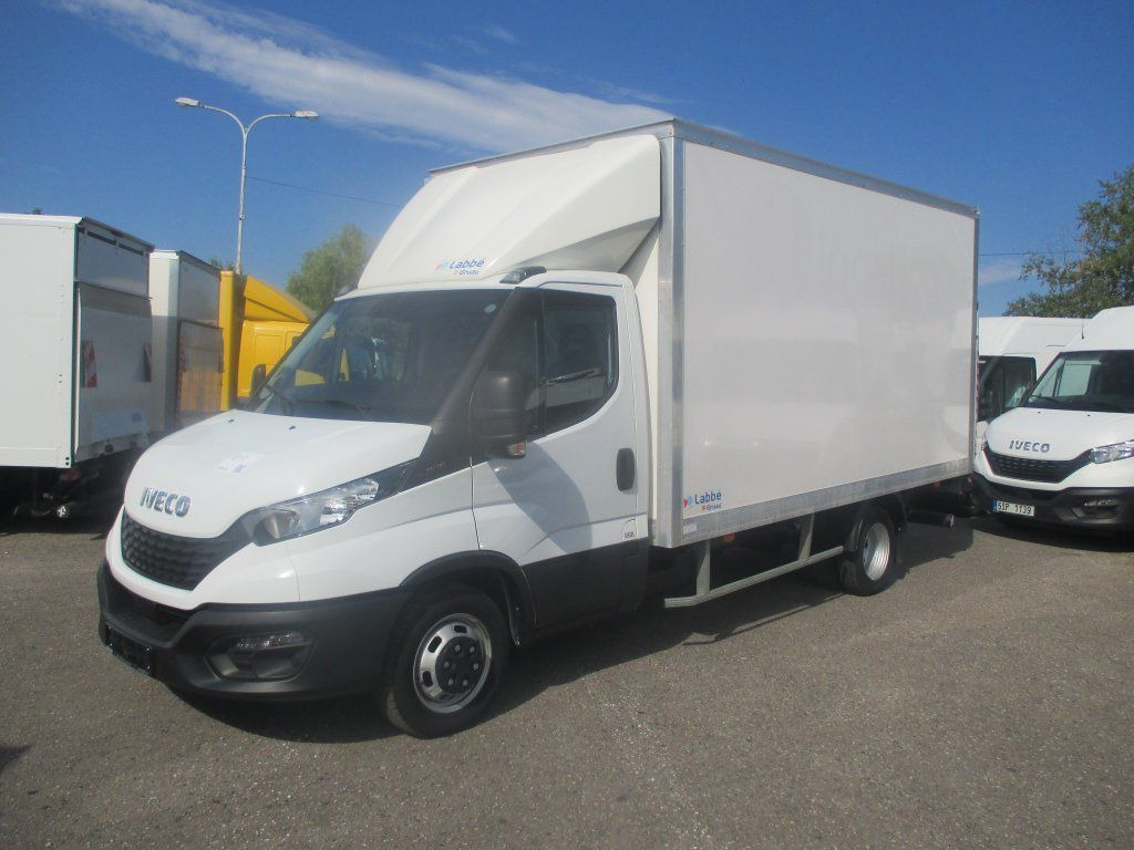 Iveco Daily 35C16 - Dobozos kisteherautó: 1 kép. Iveco Daily 35C16 - Dobozos kisteherautó: 1 kép.