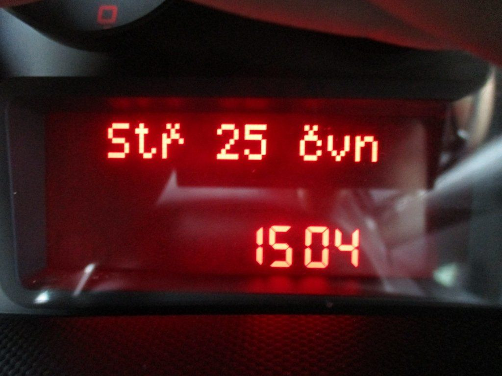 Hűtős kisteherautó Iveco Daily 35C16  Dhollandia: 19 kép.