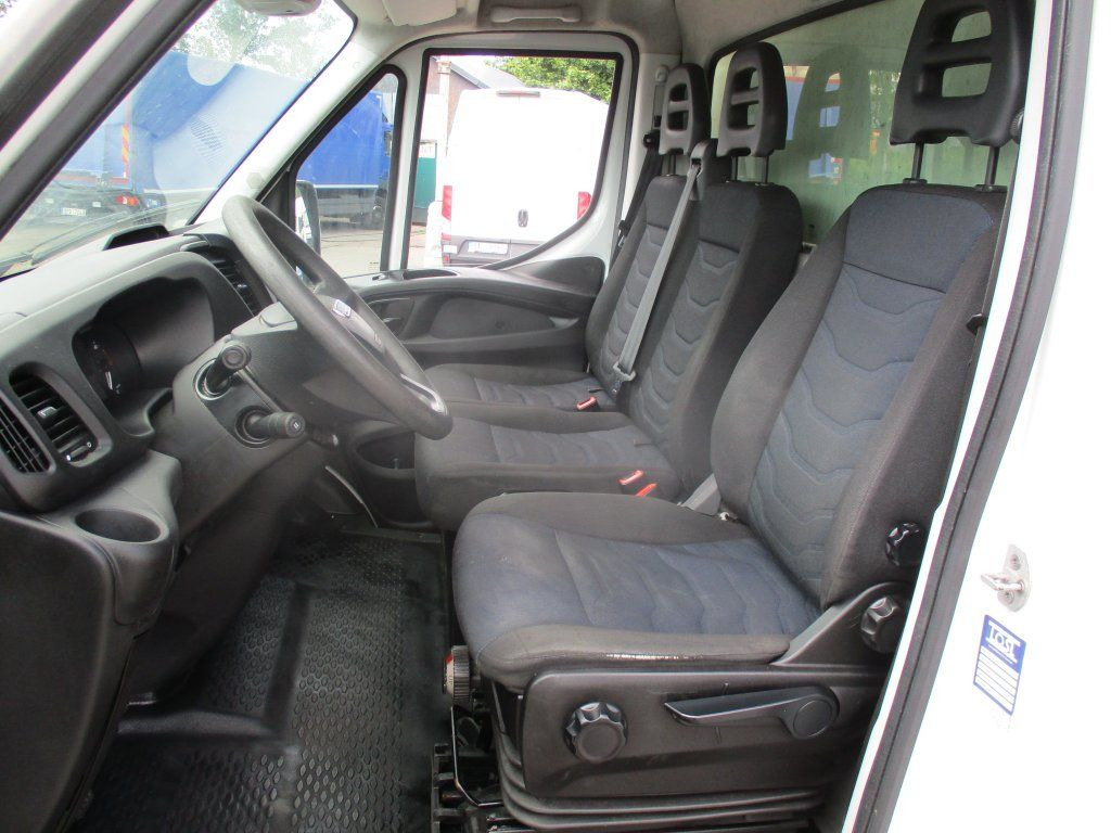 Hűtős kisteherautó Iveco Daily 35C16  Dhollandia: 14 kép.