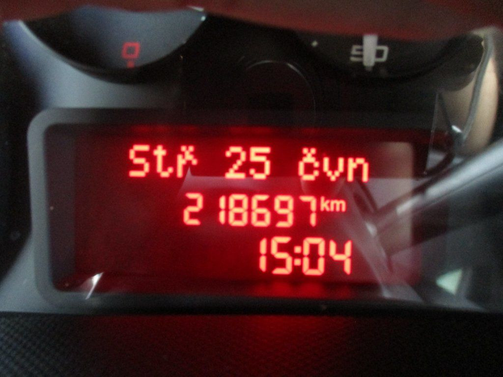 Hűtős kisteherautó Iveco Daily 35C16  Dhollandia: 20 kép.