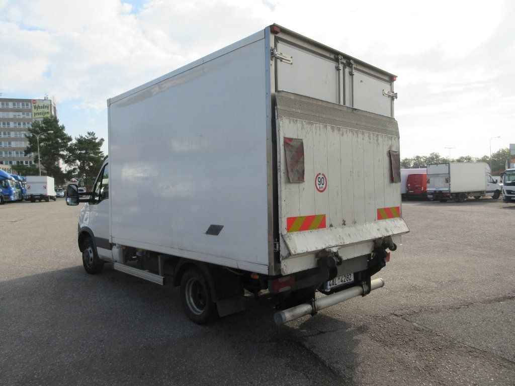 Iveco Daily 50C15 - Hűtős kisteherautó: 5 kép. Iveco Daily 50C15 - Hűtős kisteherautó: 5 kép.