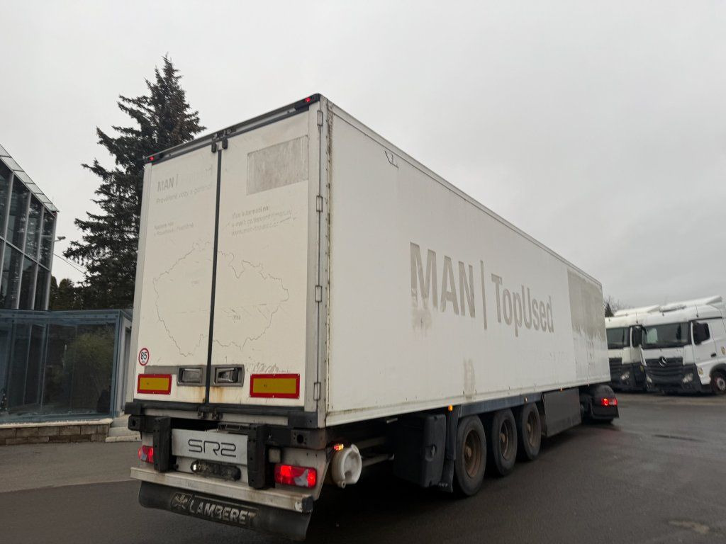 Lamberet LVF S3 Carrier Maxima 1300 - Félpótkocsi dobozos: 3 kép. Lamberet LVF S3 Carrier Maxima 1300 - Félpótkocsi dobozos: 3 kép.