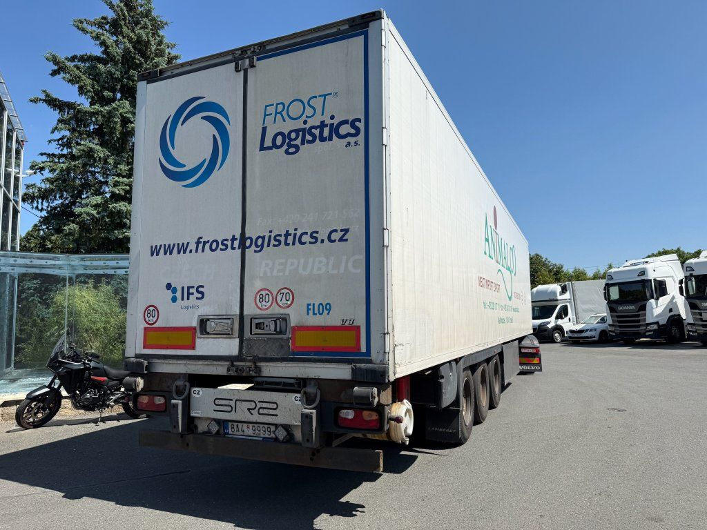 Lamberet LVF S3 Carrier Maxima 1300 - Félpótkocsi dobozos: 3 kép. Lamberet LVF S3 Carrier Maxima 1300 - Félpótkocsi dobozos: 3 kép.