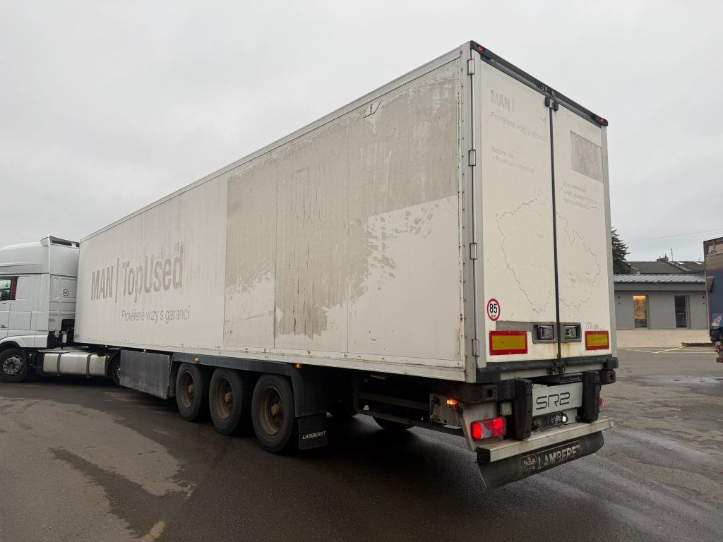 Lamberet LVF S3 Carrier Maxima 1300 - Félpótkocsi dobozos: 4 kép. Lamberet LVF S3 Carrier Maxima 1300 - Félpótkocsi dobozos: 4 kép.