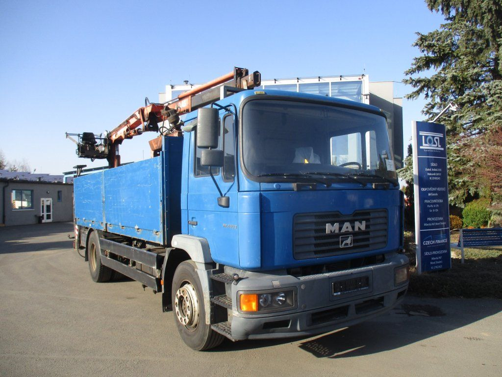 MAN 12.284 EURO 2 ATLAS - Darus autó: 2 kép. MAN 12.284 EURO 2 ATLAS - Darus autó: 2 kép.