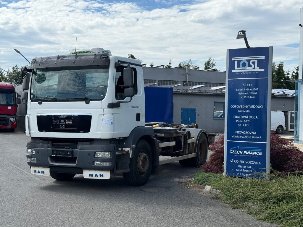 MAN TGM18.290 EURO 5 - Billenőplatós teherautó: 1 kép. MAN TGM18.290 EURO 5 - Billenőplatós teherautó: 1 kép.
