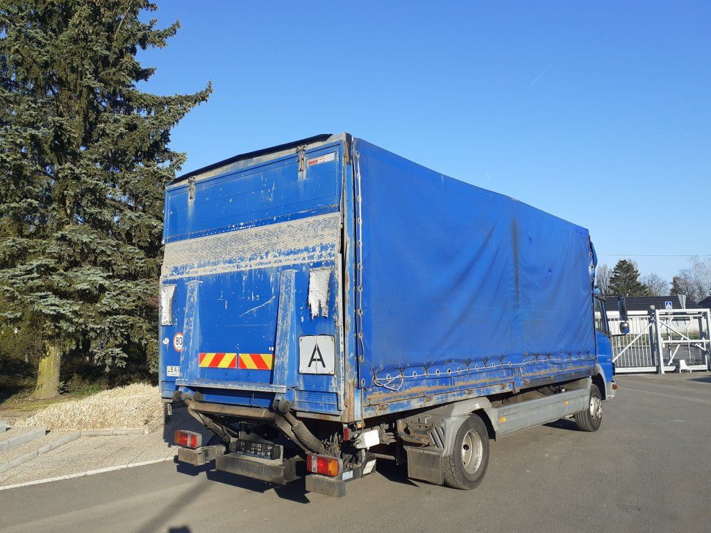 Mercedes-Benz 1018 Atego EURO 3 - Ponyvás teherautó: 5 kép. Mercedes-Benz 1018 Atego EURO 3 - Ponyvás teherautó: 5 kép.