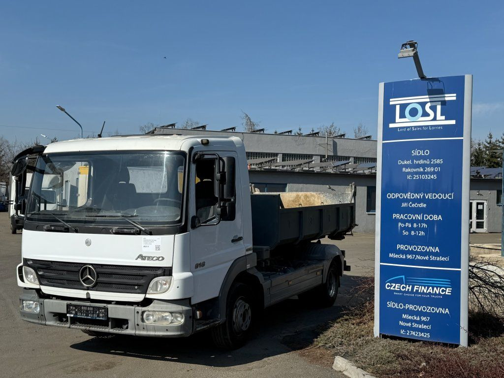 Mercedes-Benz 916 Atego EURO 4 - Horgos rakodó teherautó: 1 kép. Mercedes-Benz 916 Atego EURO 4 - Horgos rakodó teherautó: 1 kép.