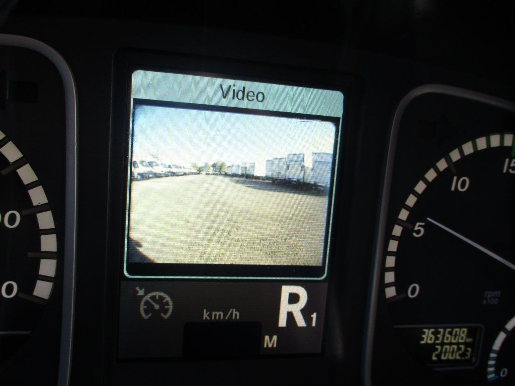 Hűtős teherautó Mercedes-Benz Atego 1224 mit LBW: 14 kép. Hűtős teherautó Mercedes-Benz Atego 1224 mit LBW: 14 kép.