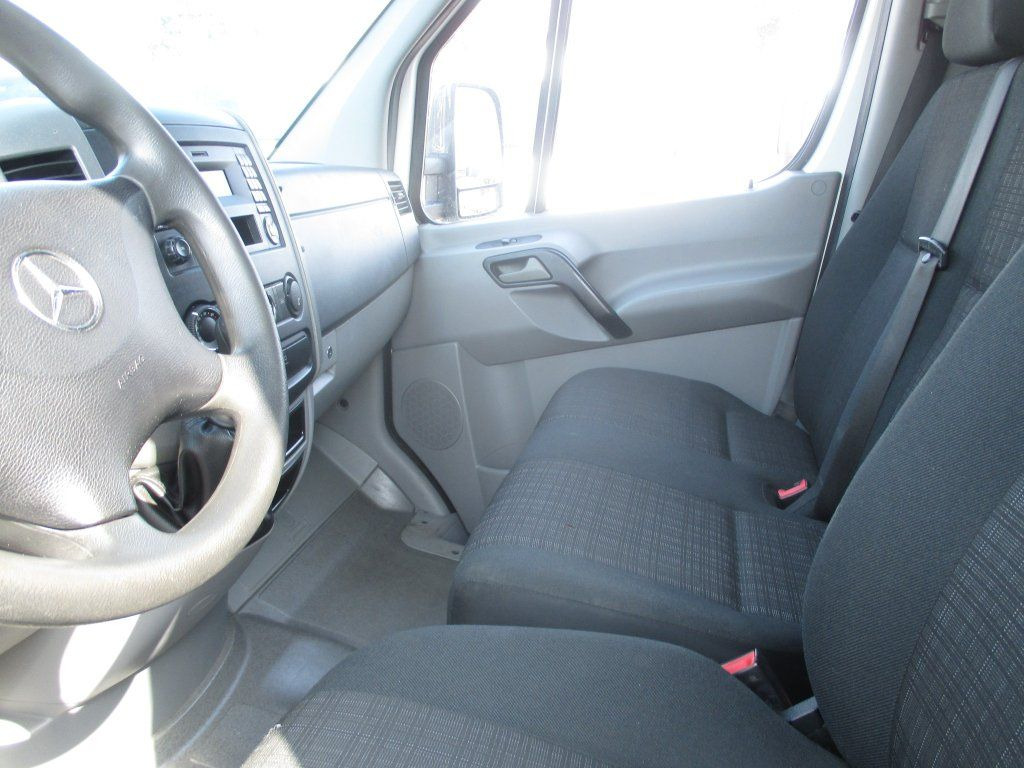 Mercedes-Benz Sprinter 514 CDi - Hűtős kisteherautó: 5 kép. Mercedes-Benz Sprinter 514 CDi - Hűtős kisteherautó: 5 kép.