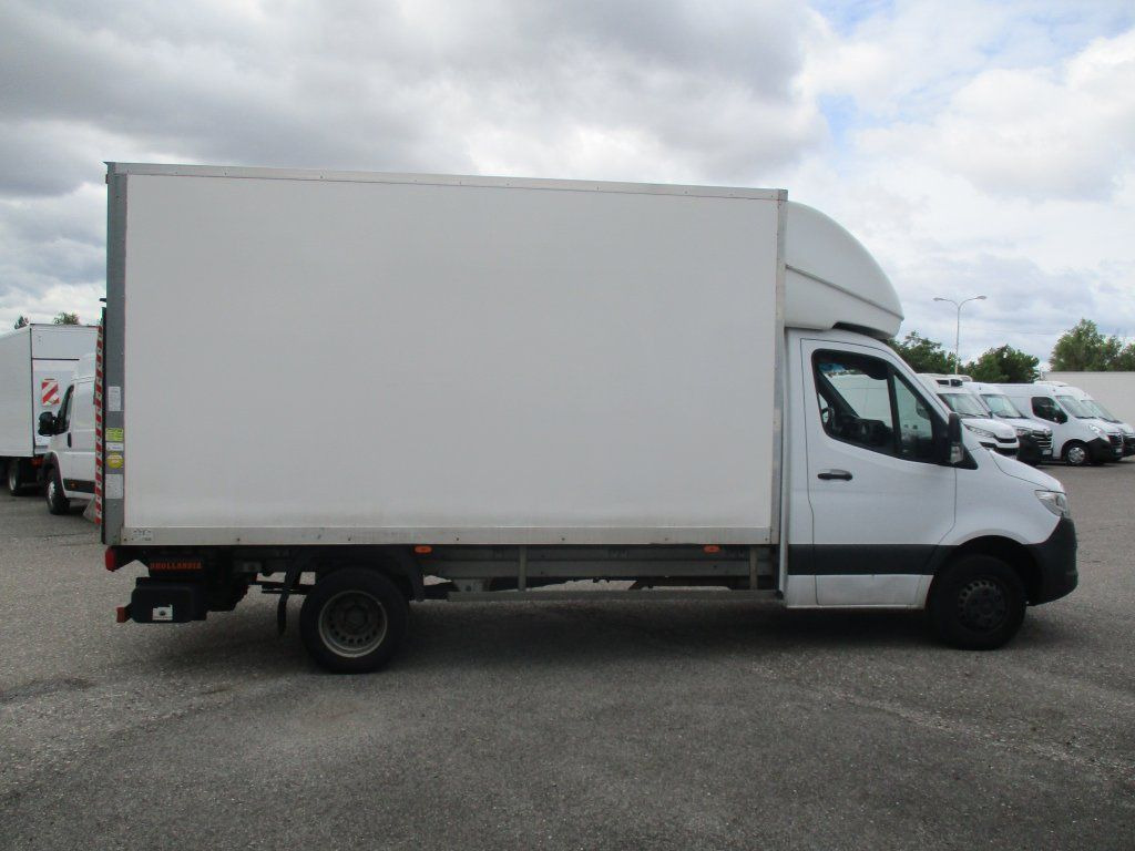 Mercedes-Benz Sprinter 514 CDi - Dobozos kisteherautó: 4 kép. Mercedes-Benz Sprinter 514 CDi - Dobozos kisteherautó: 4 kép.
