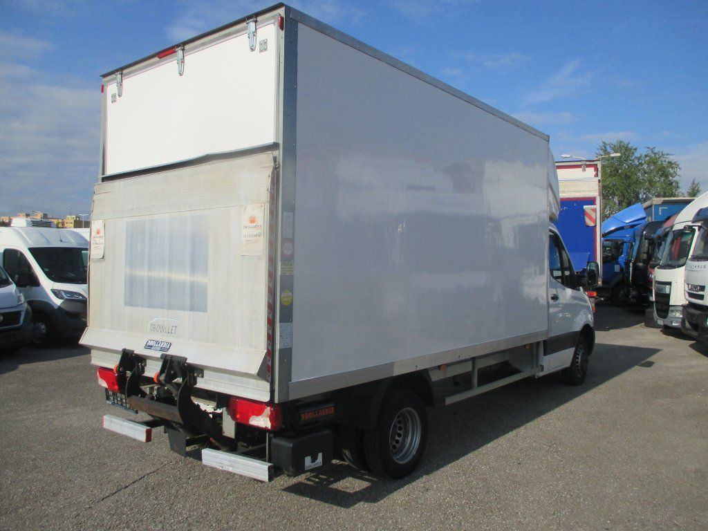 Mercedes-Benz Sprinter 514 CDi - Furgon: 5 kép. Mercedes-Benz Sprinter 514 CDi - Furgon: 5 kép.