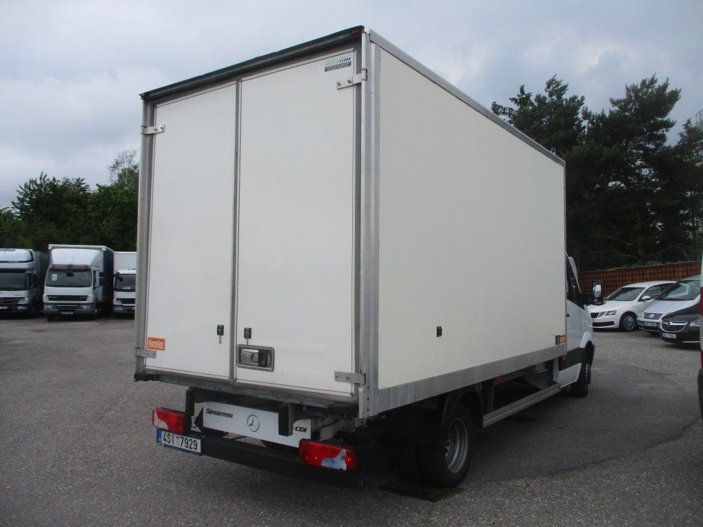 Mercedes-Benz Sprinter 516 CDI - Hűtős kisteherautó: 4 kép. Mercedes-Benz Sprinter 516 CDI - Hűtős kisteherautó: 4 kép.
