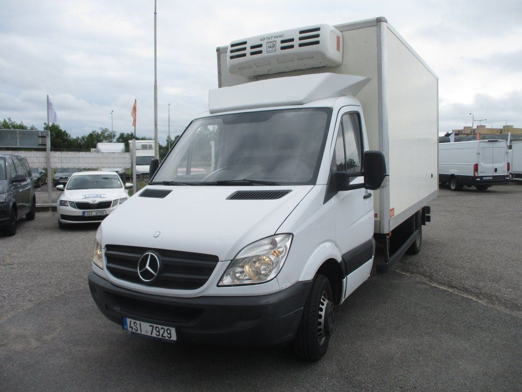 Mercedes-Benz Sprinter 516 CDI - Hűtős kisteherautó: 2 kép. Mercedes-Benz Sprinter 516 CDI - Hűtős kisteherautó: 2 kép.