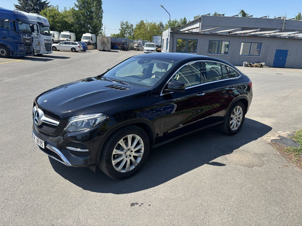 Mercedes-Benz d Coupe - Kombi: 3 kép. Mercedes-Benz d Coupe - Kombi: 3 kép.